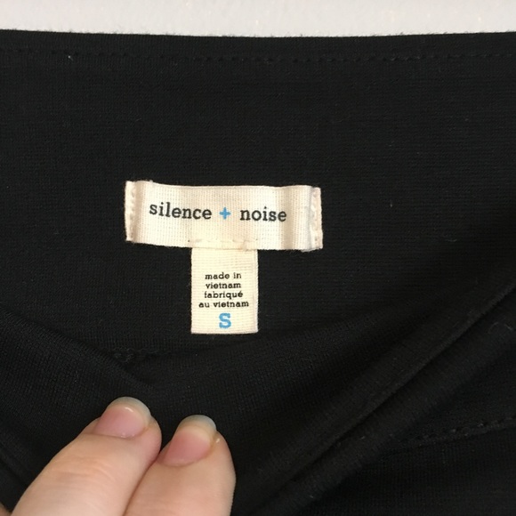 Urban Outfitters Black Mini skirt - Picture 3 of 3